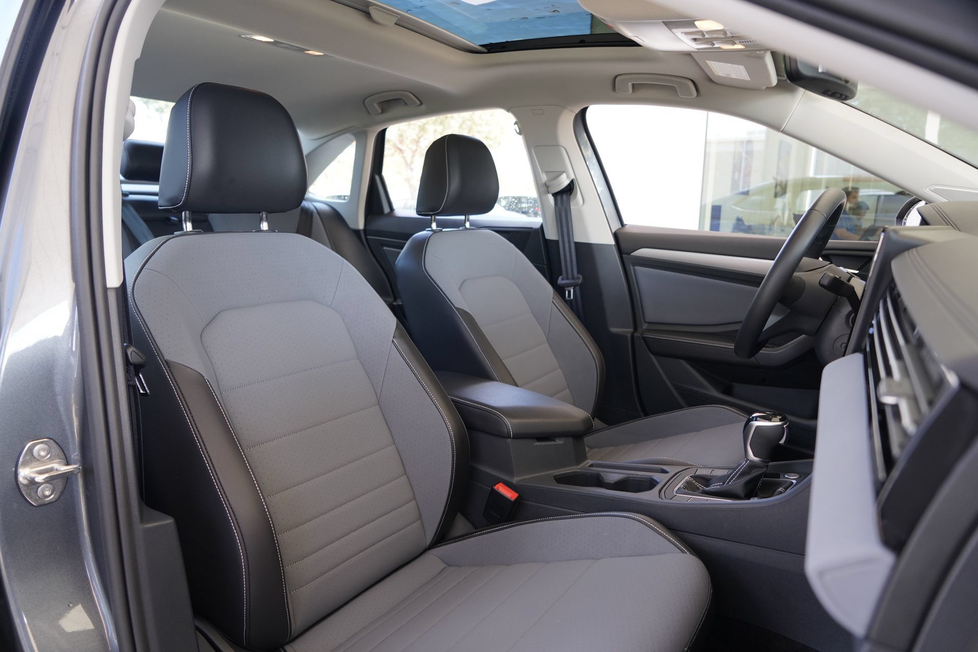 Certified 2026 Volkswagen Jetta SE FWD image 24