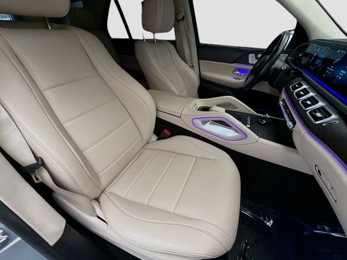 Used 2021 Mercedes-Benz GLE 350 w/ 3rd Row Seat Package image 15
