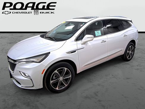 Used 2022 Buick Enclave Essence w/ Experience Buick Package AWD/4WD image 1