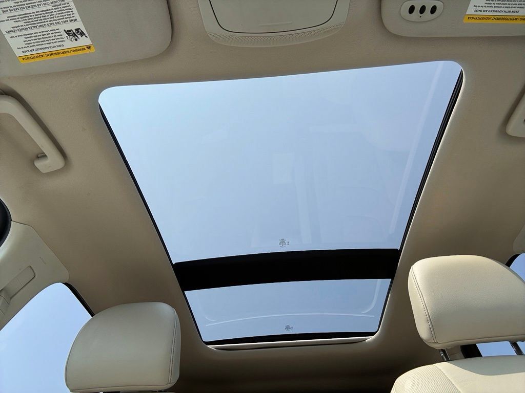 Used 2018 Ford Edge Titanium w/ Equipment Group 302A FWD image 48