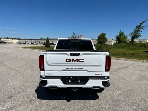 Used 2024 GMC Sierra 1500 AT4 w/ AT4 Premium Package AWD/4WD image 6