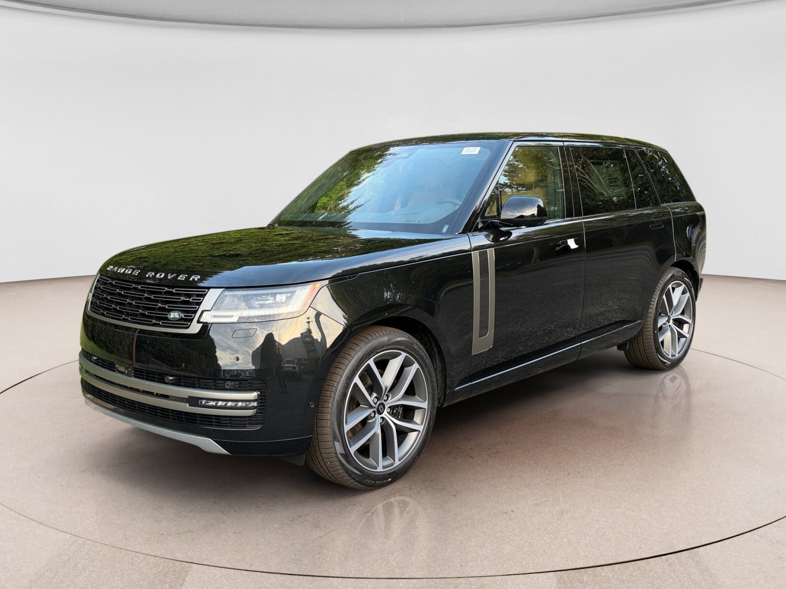 New 2027 Land Rover Range Rover Long Wheelbase SE AWD/4WD image 1