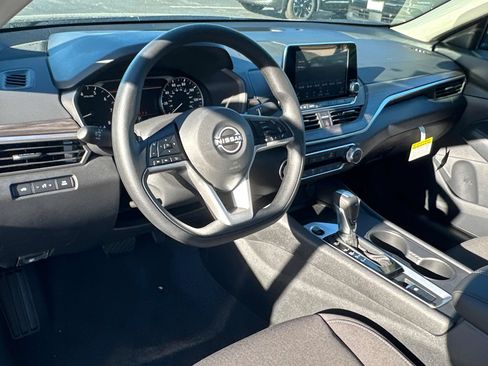 New 2026 Nissan Altima 2.5 SV AWD/4WD image 31