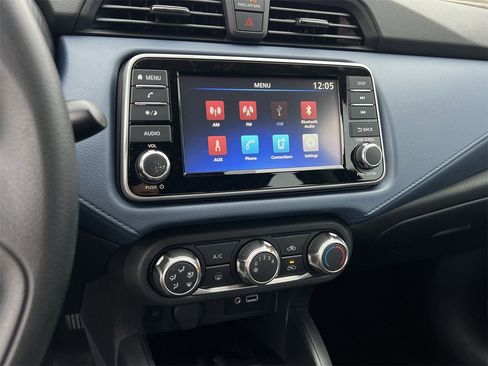 New 2025 Nissan Versa SV image 10