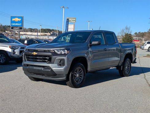 Used 2023 Chevrolet Colorado LT image 4