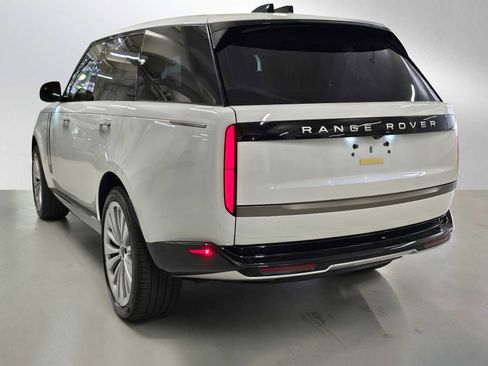New 2026 Land Rover Range Rover SE AWD/4WD image 3