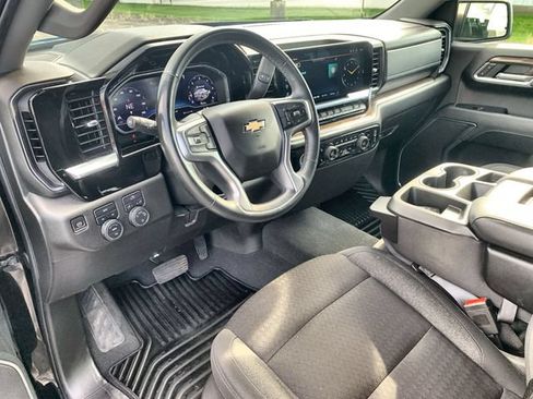Certified 2024 Chevrolet Silverado 1500 LT AWD/4WD image 10