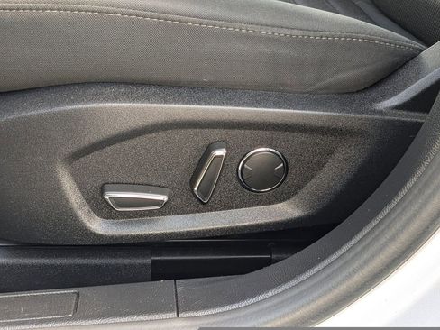 Used 2019 Ford Fusion SE image 19