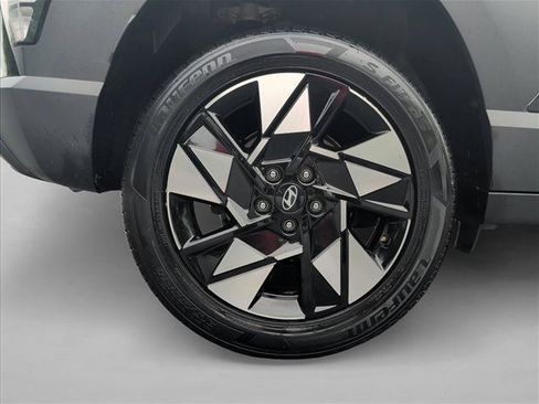 Certified 2024 Hyundai Kona SEL AWD/4WD image 30