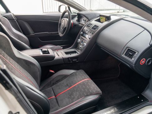 Used 2015 Aston Martin V8 Vantage GT image 26