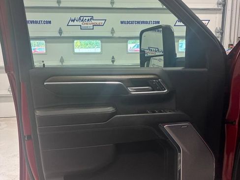 Used 2024 Chevrolet Silverado 2500 High Country w/ High Country Premium Package AWD/4WD image 19