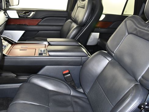Used 2023 Lincoln Navigator L Reserve AWD/4WD image 43