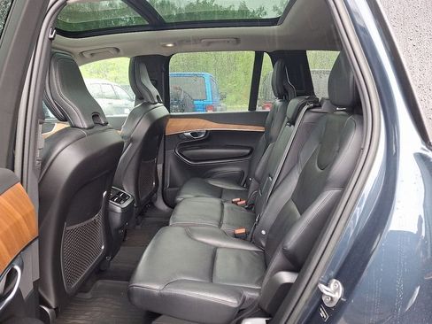 Used 2023 Volvo XC90 B5 Plus w/ Protection Package AWD/4WD image 11