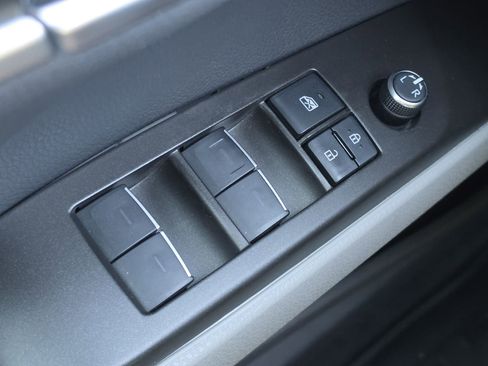 Used 2022 Toyota Camry XSE image 14