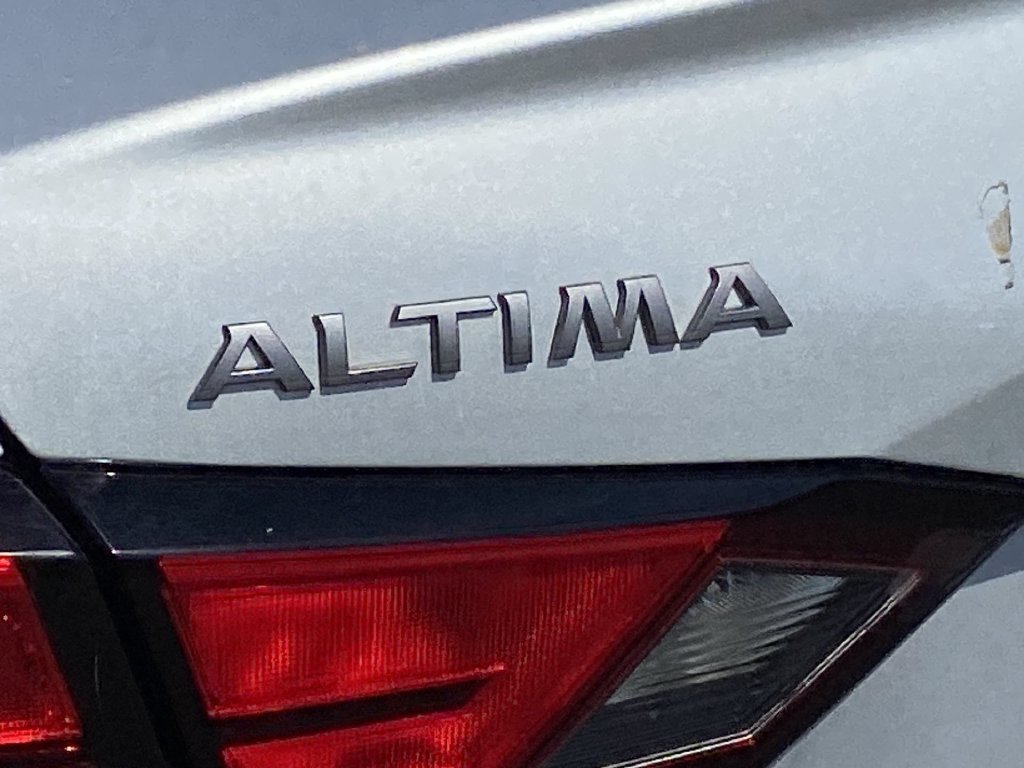 Used 2024 Nissan Altima 2.5 SR FWD image 26