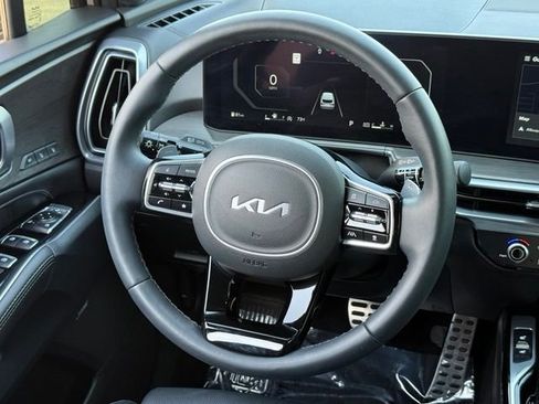 Used 2025 Kia Sorento SX Prestige AWD/4WD image 21