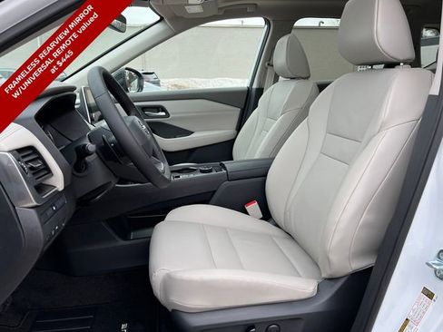 New 2026 Nissan Rogue SV image 4