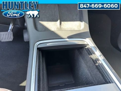 Used 2024 Tesla Model Y Long Range AWD/4WD image 22