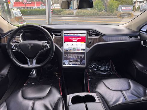 Used 2013 Tesla Model S image 16