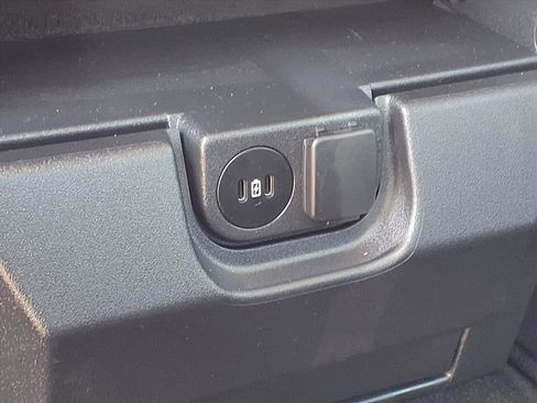 Used 2024 Ford F150 XLT image 15