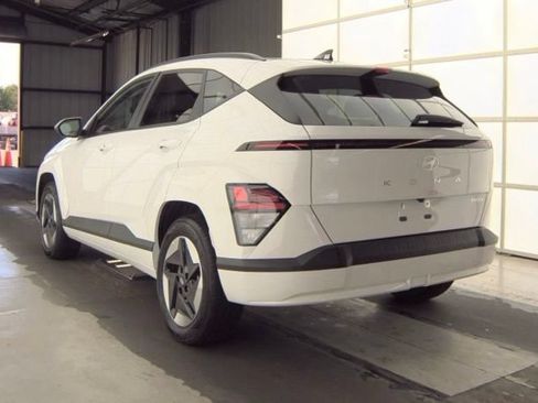 Certified 2025 Hyundai Kona SEL FWD image 8