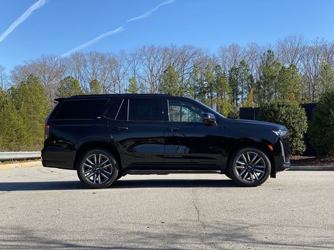 Used 2023 Cadillac Escalade Sport image 5