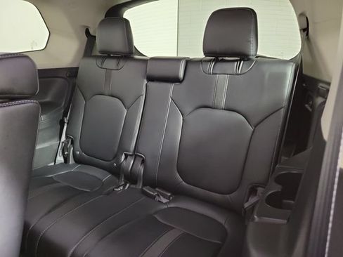 Used 2025 Honda Pilot EX-L image 14