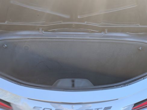 Used 2024 Chevrolet Corvette Stingray Preferred Conv w/ Z51 Performance Package image 17