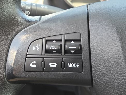 Used 2011 MAZDA MAZDA3 i Touring FWD image 28
