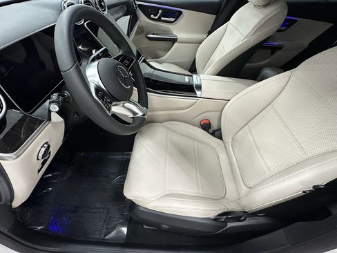 Certified 2025 Mercedes-Benz GLC 350e 4MATIC image 9