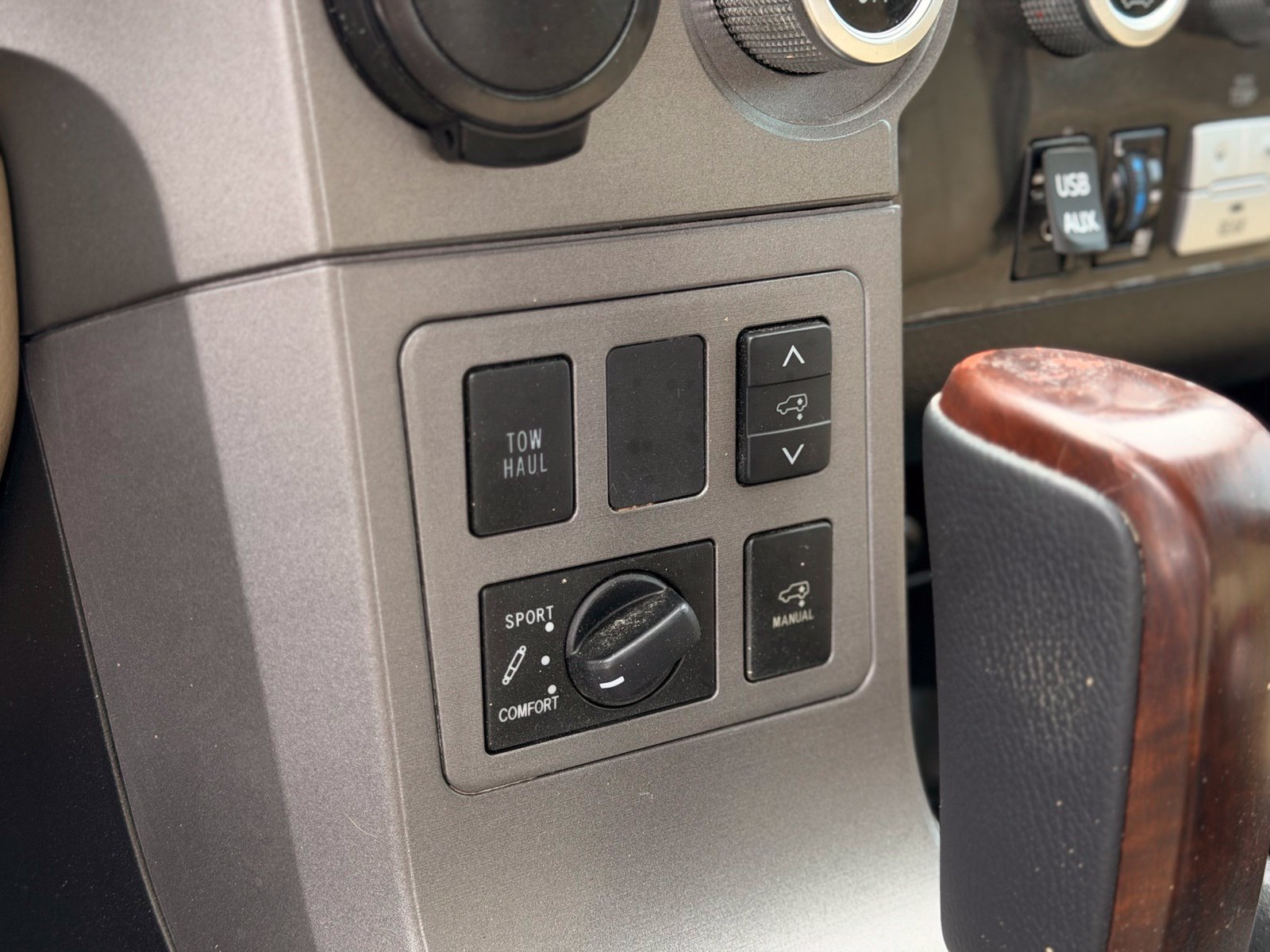 Used 2015 Toyota Sequoia Platinum RWD image 58