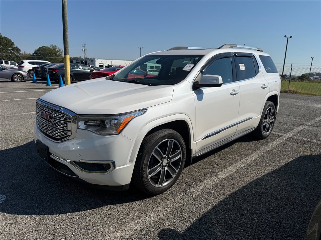Used 2018 GMC Acadia Denali w/ Technology Package AWD/4WD image 1