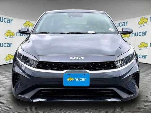 Used 2023 Kia Forte LXS w/ LXS Technology Package FWD image 2