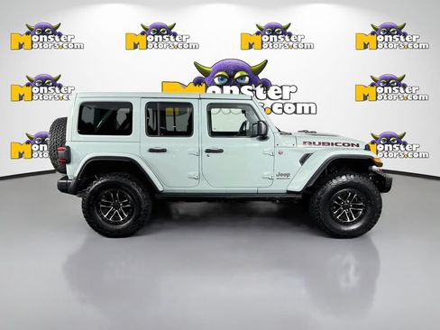 Used 2024 Jeep Wrangler Unlimited Rubicon AWD/4WD image 4