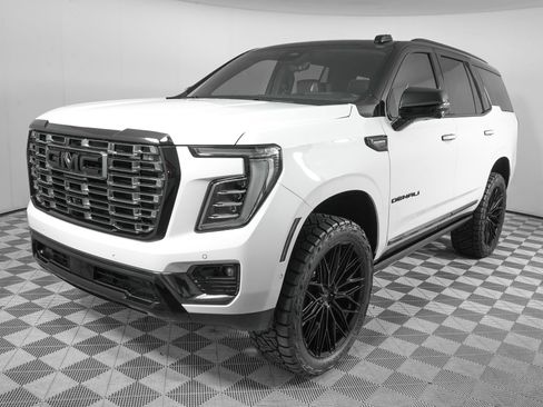 Used 2026 GMC Yukon Denali Ultimate AWD/4WD image 8