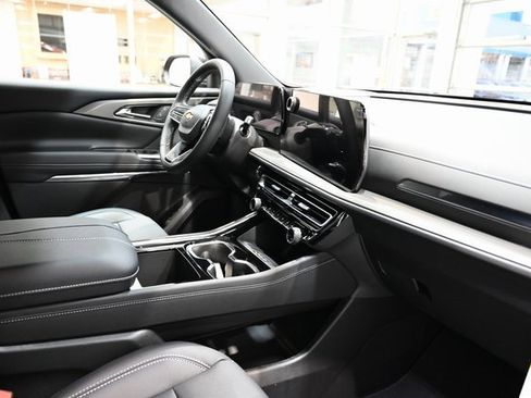 New 2026 Chevrolet Traverse LT w/ Driver Confidence Package image 14