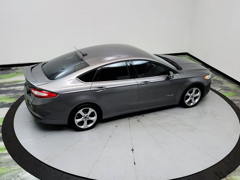Used 2014 Ford Fusion SE FWD image 33