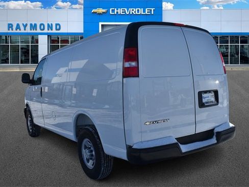 New 2025 Chevrolet Express 2500 Work Van w/ Driver Convenience Package image 5