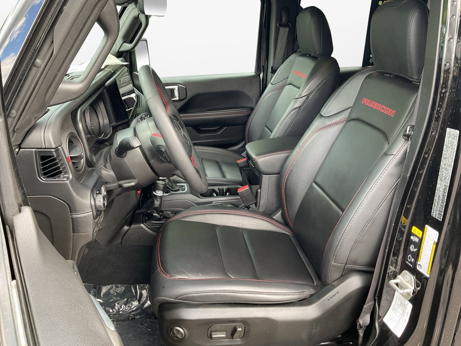 Used 2024 Jeep Wrangler Unlimited Rubicon AWD/4WD image 4