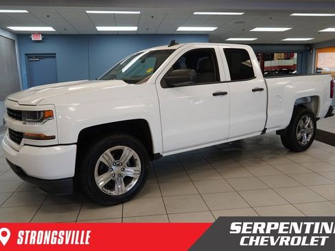 Used 2019 Chevrolet Silverado 1500 Custom w/ Custom Convenience Package image 1