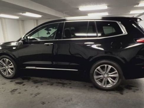 Certified 2020 Cadillac XT6 Premium Luxury FWD image 6