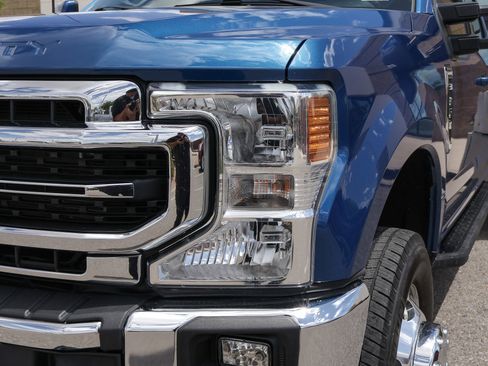 Used 2022 Ford F350 Lariat w/ Lariat Value Package AWD/4WD image 13