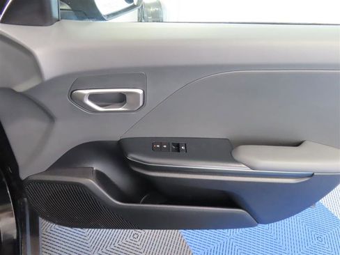 Used 2025 Kia K4 FWD image 33