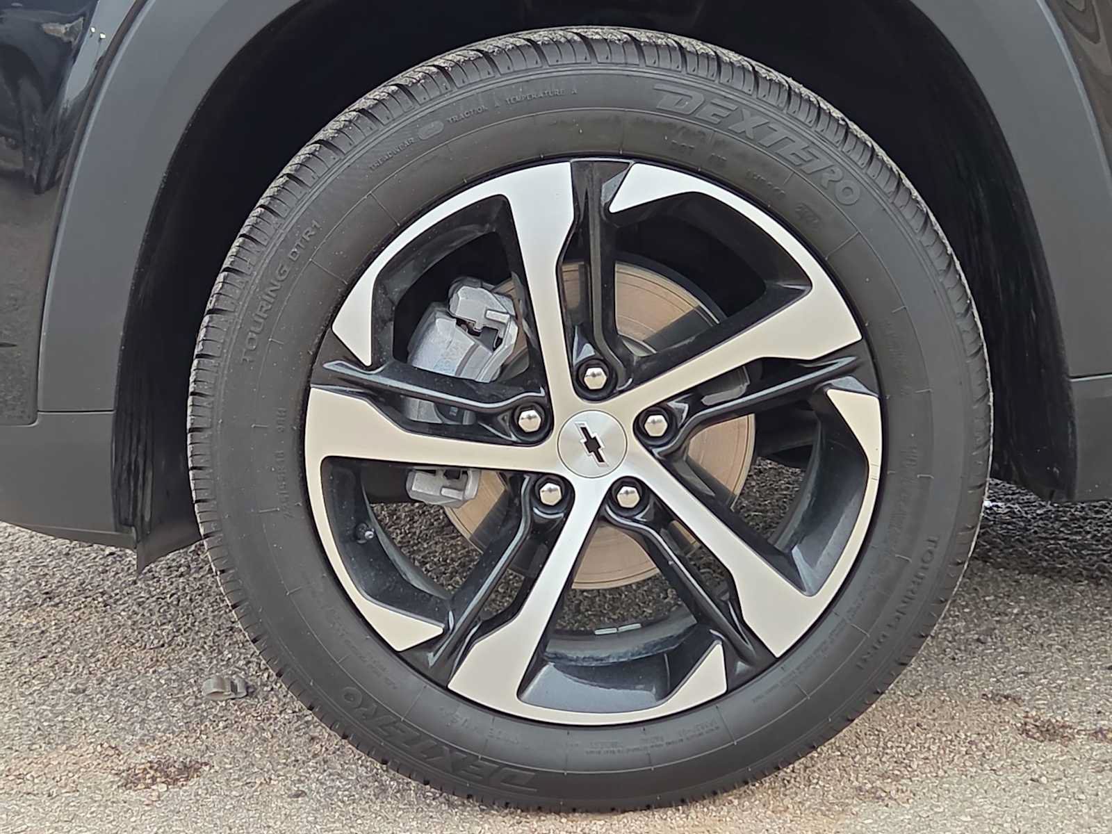 Used 2024 Chevrolet Trax RS FWD image 12