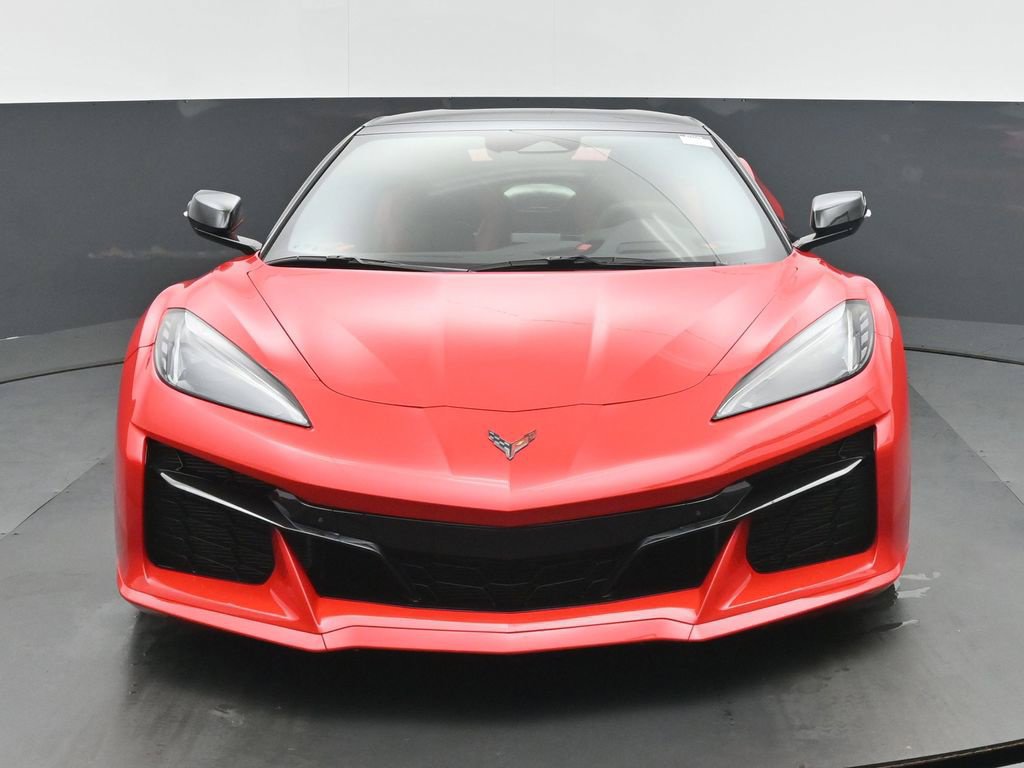 Used 2025 Chevrolet Corvette Z06 RWD image 8