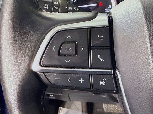 Used 2020 Toyota Highlander XLE image 14