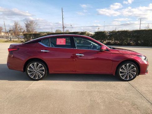 Certified 2023 Nissan Altima 2.5 SL image 4