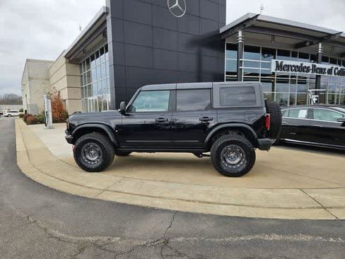 Used 2024 Ford Bronco Everglades image 5