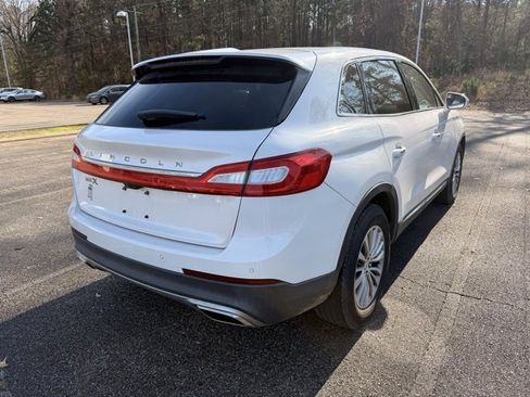 Used 2016 Lincoln MKX Select w/ Select Plus Package image 3