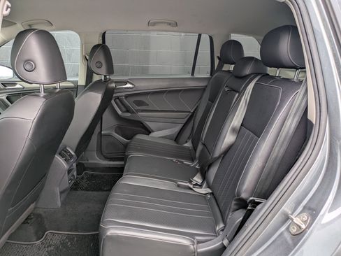 Used 2022 Volkswagen Tiguan SE image 23